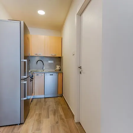 Apartamento Two Bedroom Paris Rijeka
