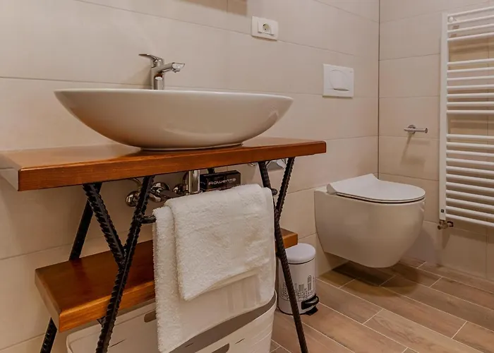Two Bedroom Paris * Rijeka